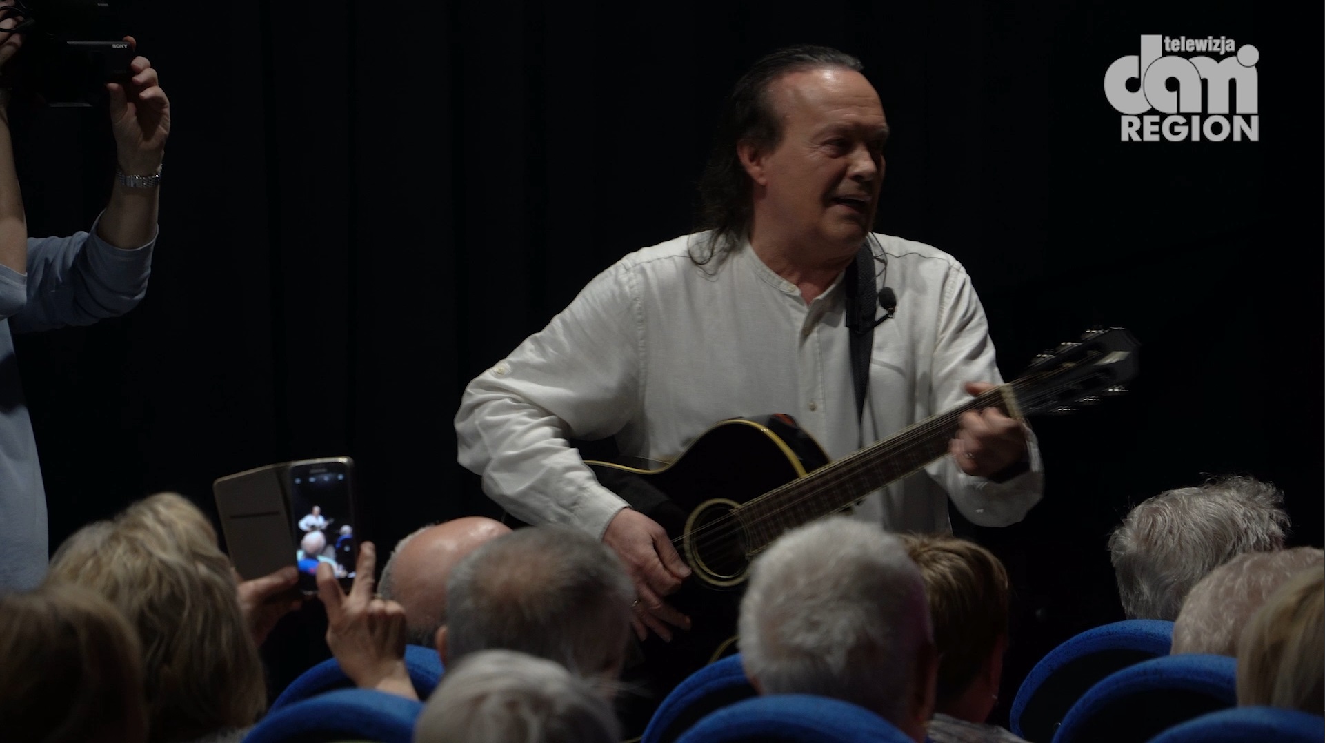 Koncert Janusza Cedro wypełnił salę Centrum Kultury