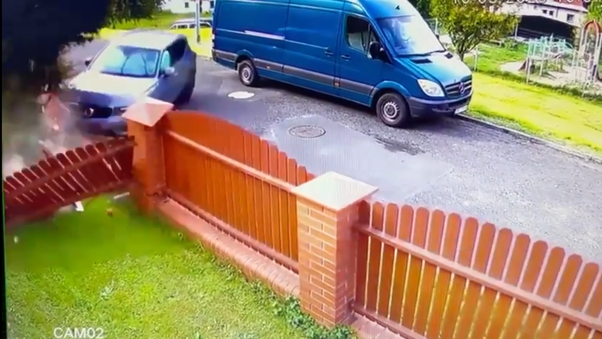 Film 🎥 z niebezpiecznej sytuacji drogowej 🚓👮‍♂️‼️
