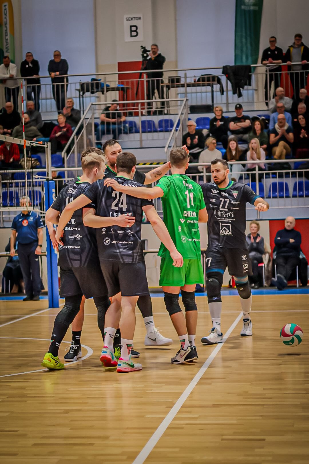 LIDER POTWIERDZIŁ KLASĘ